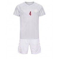 Danmark Simon Kjaer #4 Udebane Trøje Børn VM 2022 Kortærmet (+ Korte bukser)